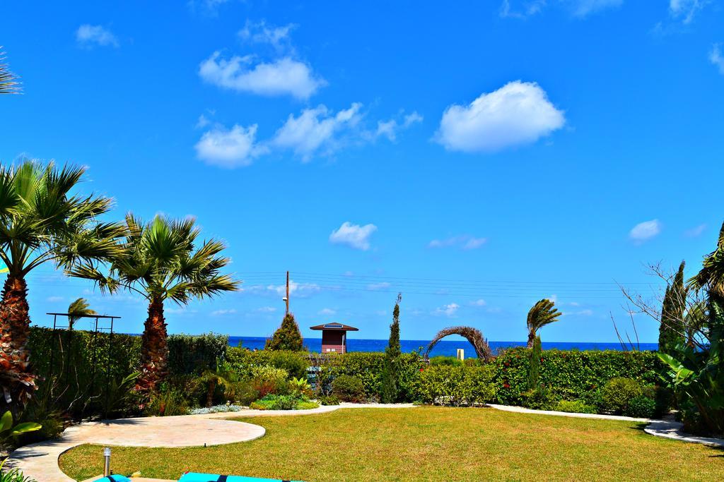Latchi Beach Front Villa - Private Heated Pool - Amazing Uninterrupted Sea Views Полис Екстериор снимка