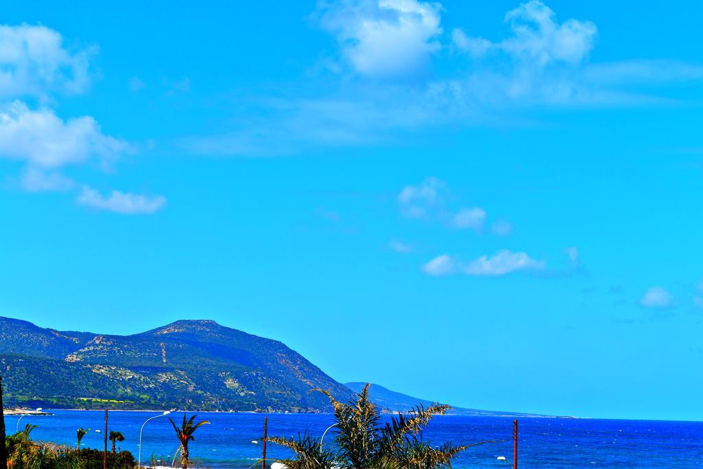 Latchi Beach Front Villa - Private Heated Pool - Amazing Uninterrupted Sea Views Полис Екстериор снимка