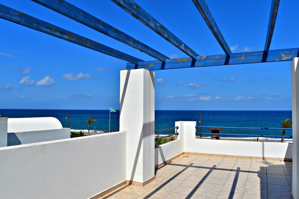 Latchi Beach Front Villa - Private Heated Pool - Amazing Uninterrupted Sea Views Полис Екстериор снимка