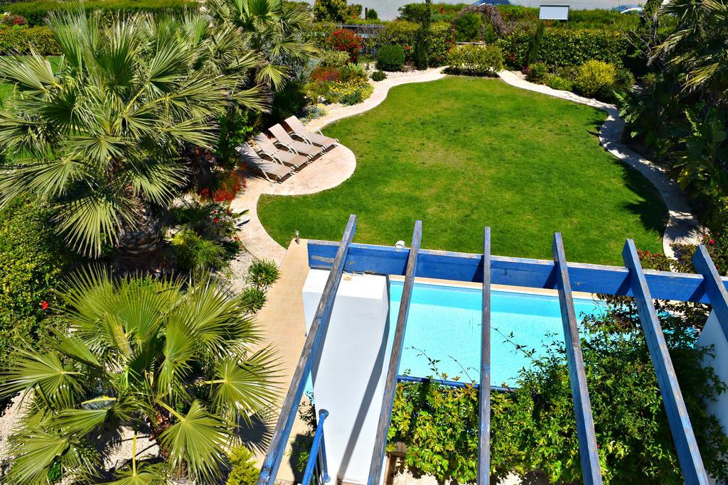 Latchi Beach Front Villa - Private Heated Pool - Amazing Uninterrupted Sea Views Полис Екстериор снимка