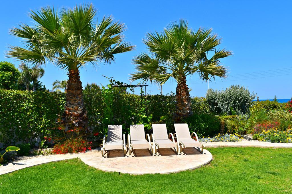 Latchi Beach Front Villa - Private Heated Pool - Amazing Uninterrupted Sea Views Полис Екстериор снимка